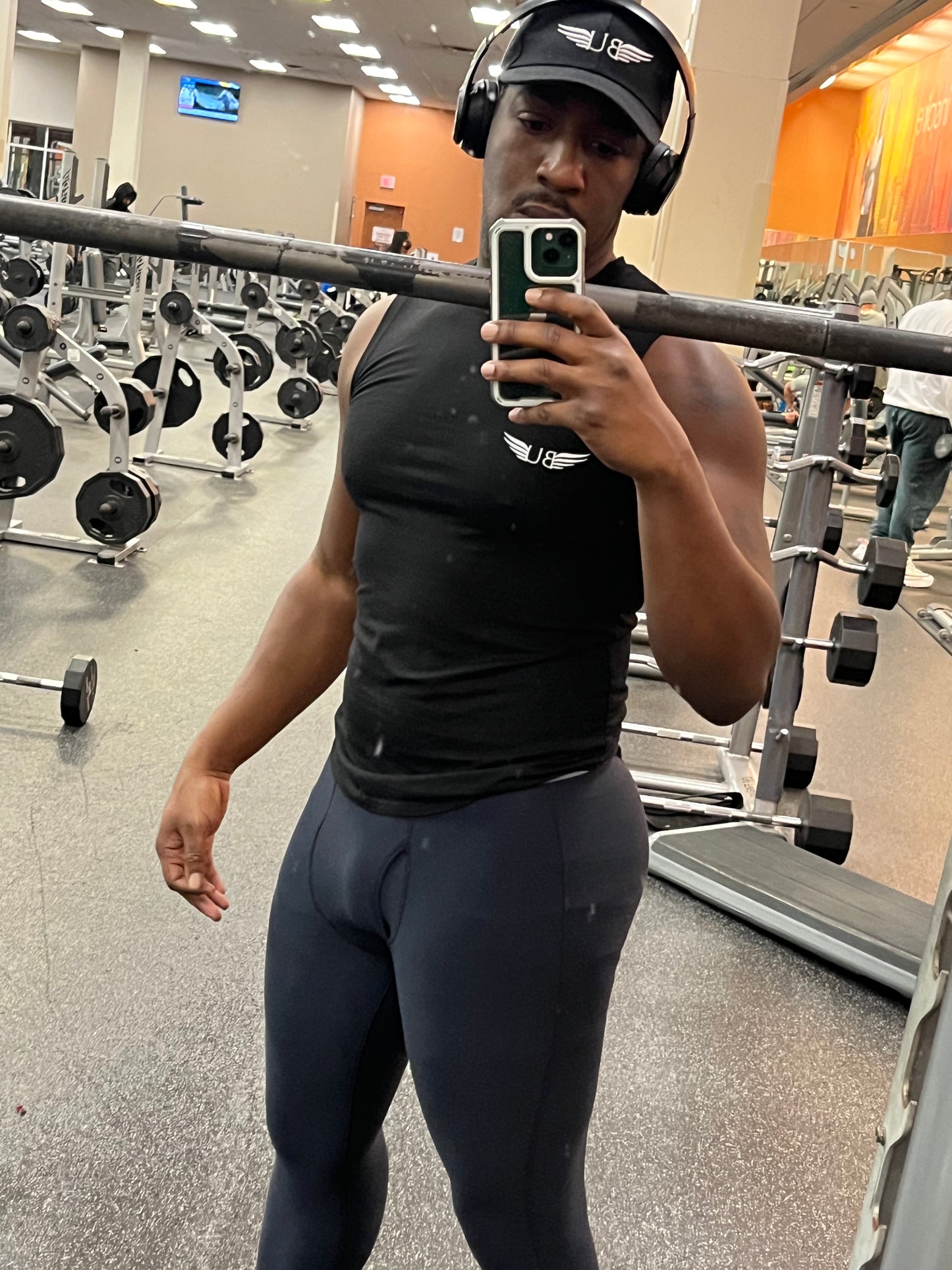BU Gym muscle sleeveless shirt