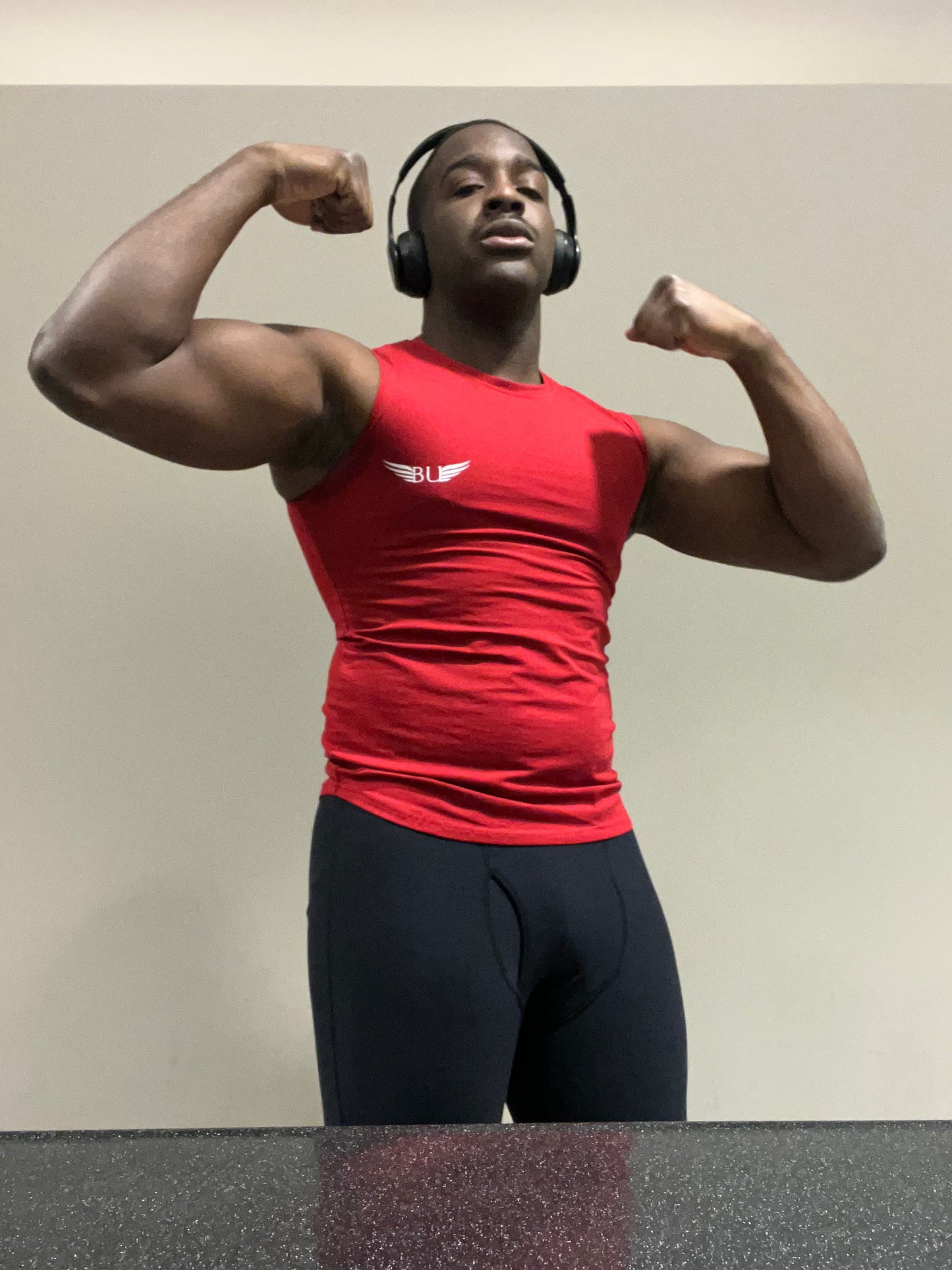 BU Gym muscle sleeveless shirt